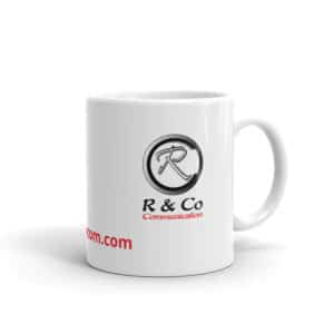 Tasse blanche avec le logo R&Co Communication